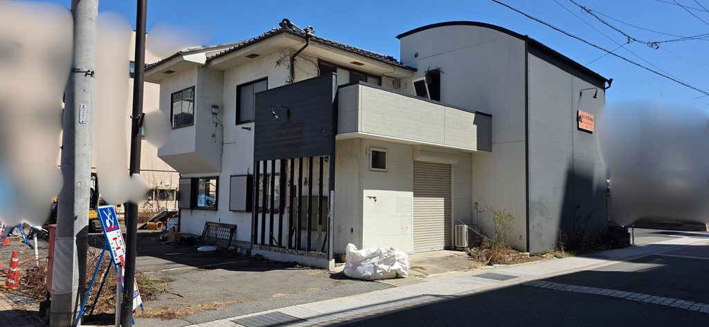 上田市の木造2階建て住宅2棟 解体工事前